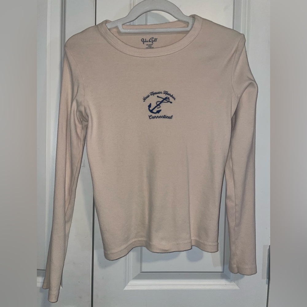 BRANDY MELVILLE Graphic Long Sleeve Tee